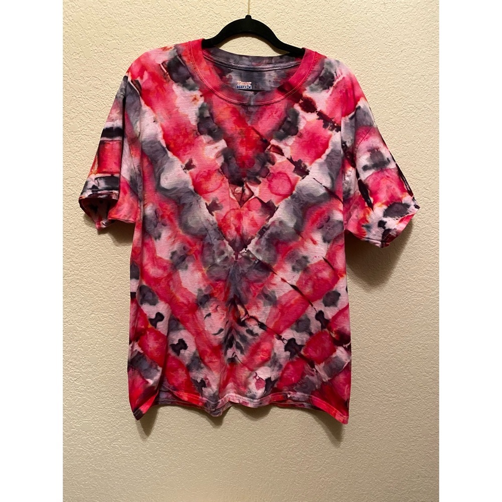 Handmade Tie-Dye Geometric Men’s T-Shirt 100% Cotton - Picture 1 of 3
